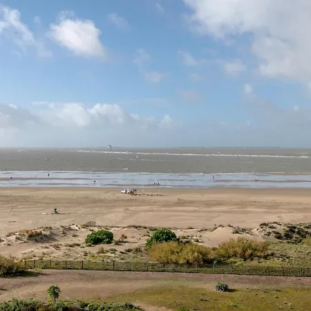 Casa de Férias Maison à 500m De La Pour 4 *